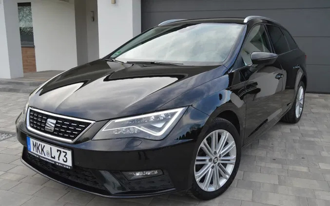 seat leon trzemeszno Seat Leon cena 67900 przebieg: 123600, rok produkcji 2019 z Trzemeszno